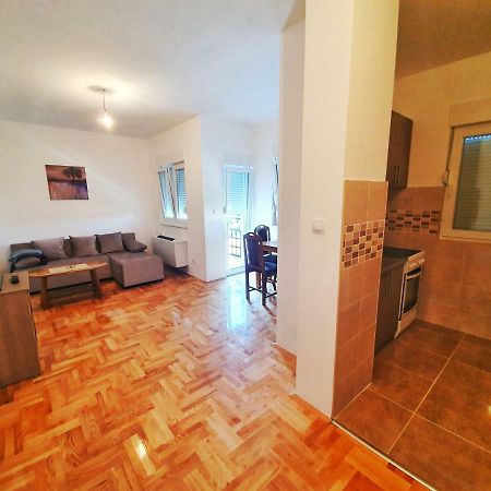 Apartman 44 Bijeljina Exterior photo