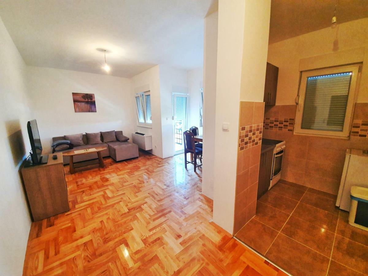 Apartman 44 Bijeljina Exterior photo