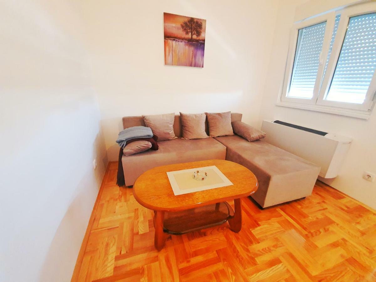 Apartman 44 Bijeljina Exterior photo